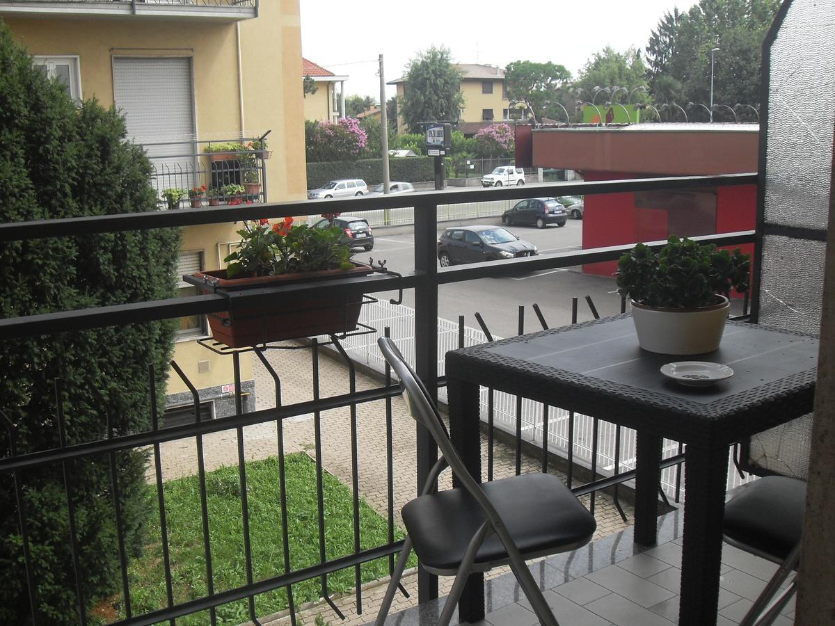 Sempione 72 Panzió Pogliano Milanese Kültér fotó