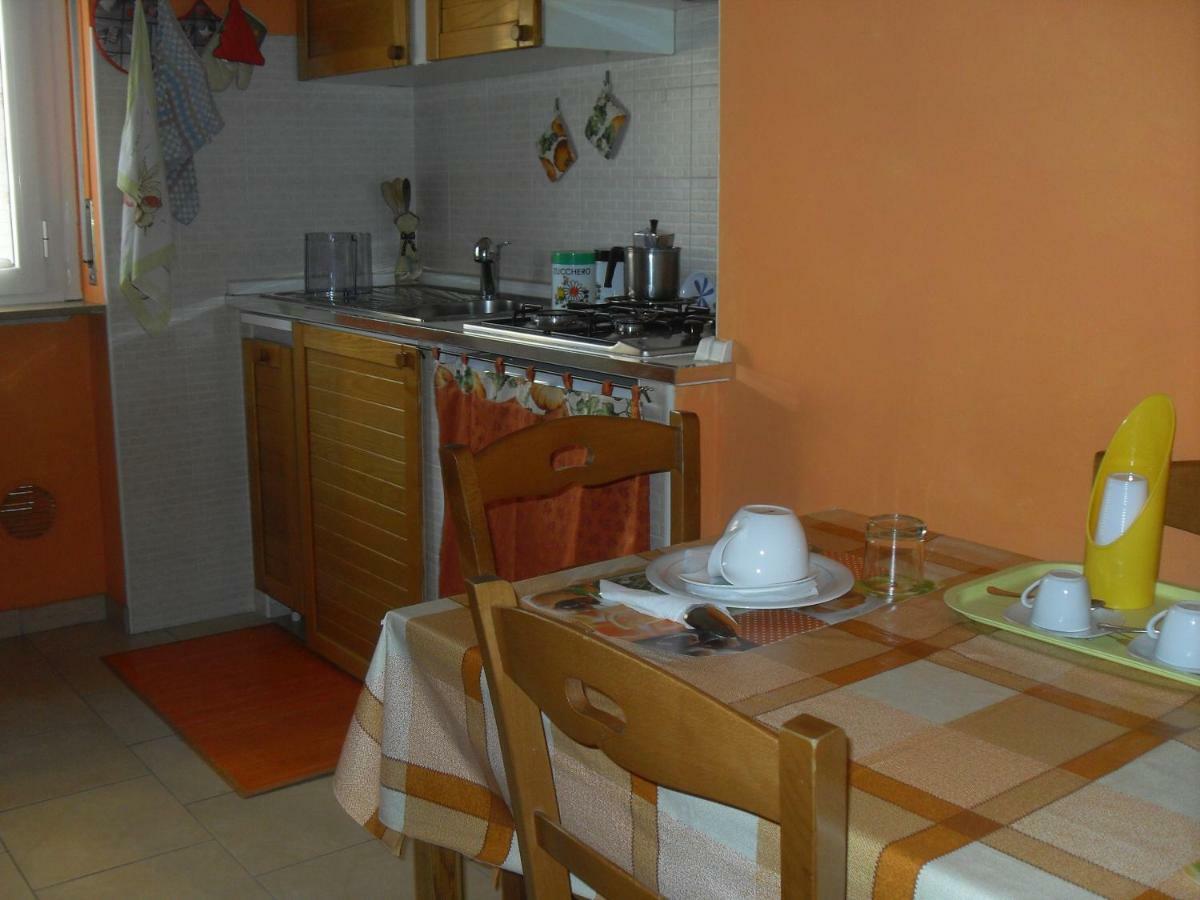 Sempione 72 Panzió Pogliano Milanese Kültér fotó